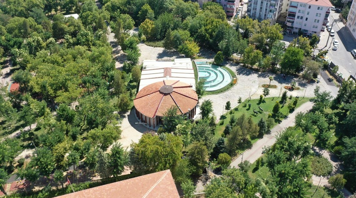 Gençlik Parkı Çay Ocağı ve Kafeterya Kiralama ihalesi iptal edildi